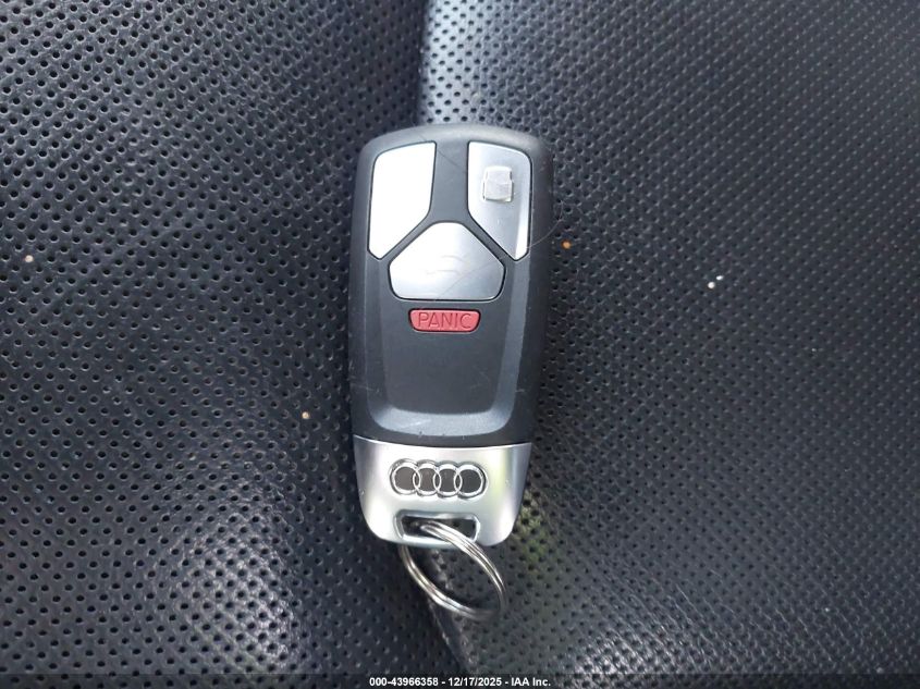 2017 Audi Q7 3.0T Premium VIN: WA1VAAF73HD010436 Lot: 43966358