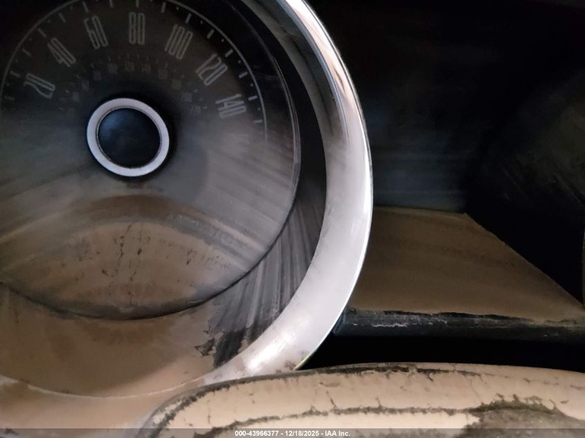 2014 Ford Mustang V6 Premium VIN: 1ZVBP8AM8E5299667 Lot: 43966377