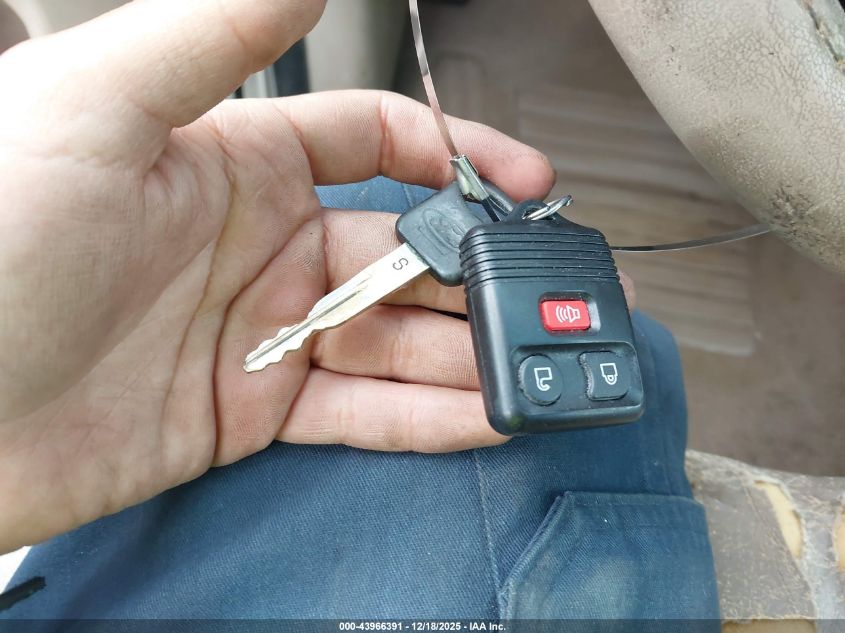 1998 Ford F-150 Lariat/Xl/Xlt VIN: 2FTRX08L2WCA53527 Lot: 43966391