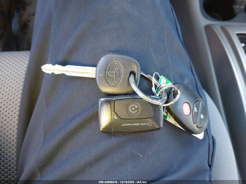 2011 Toyota Tacoma Base V6 VIN: 3TMMU4FN2BM030312 Lot: 43966416