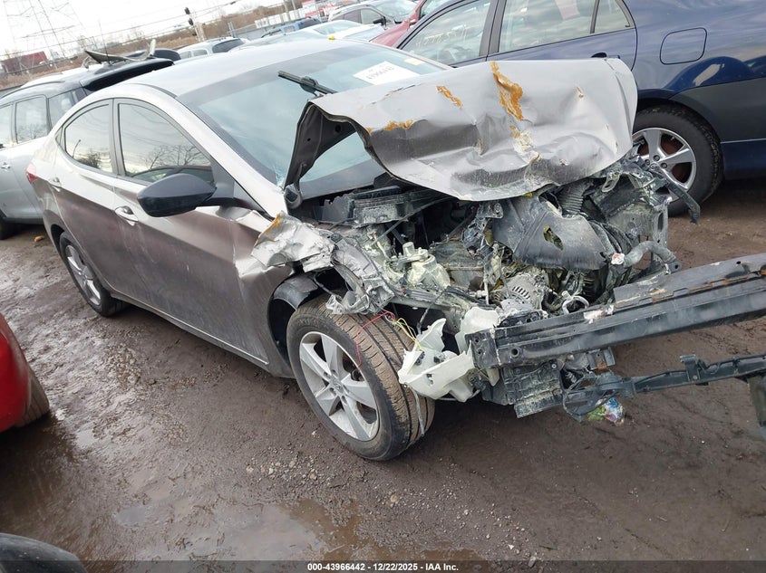 2013 HYUNDAI ELANTRA GLS