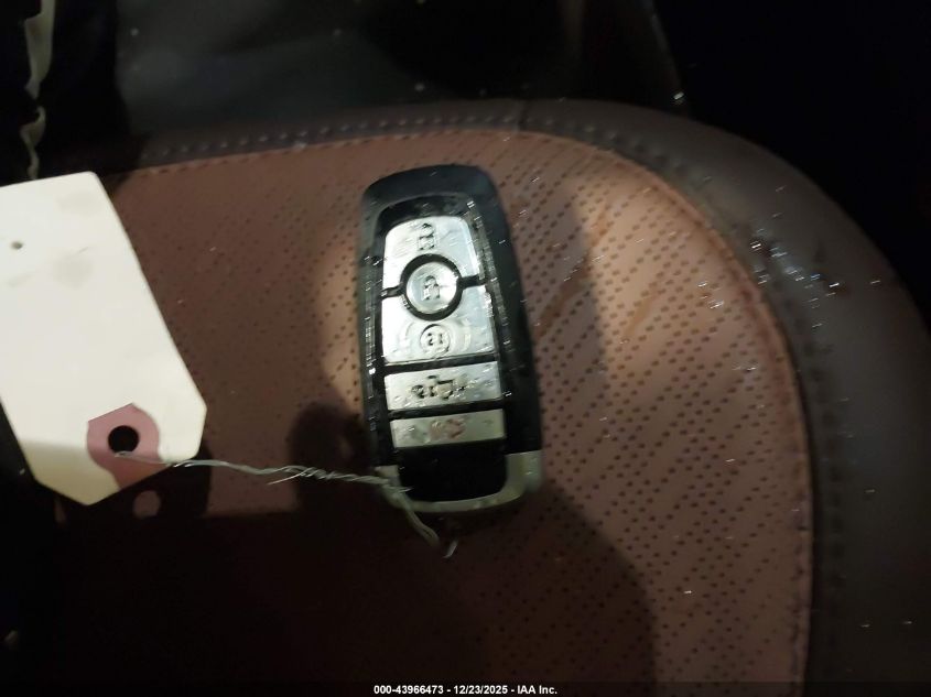 2025 Ford F-350 - 1FT8W3BM4SED24836