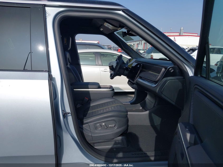 7PDSGGBA6TN080102 2026 RIVIAN R1S photo no. 5
