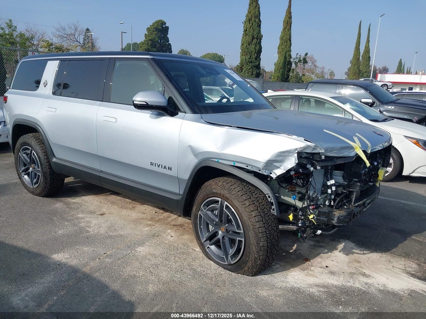 2026 RIVIAN R1S auction photo 1