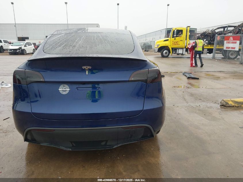 2024 Tesla Model Y Long Range Dual Motor All-Wheel Drive/Rwd VIN: 7SAYGDED7RF045844 Lot: 43966578