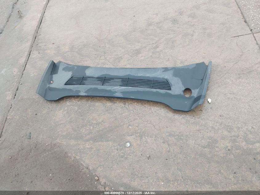 2024 Tesla Model Y Long Range Dual Motor All-Wheel Drive/Rwd VIN: 7SAYGDED7RF045844 Lot: 43966578