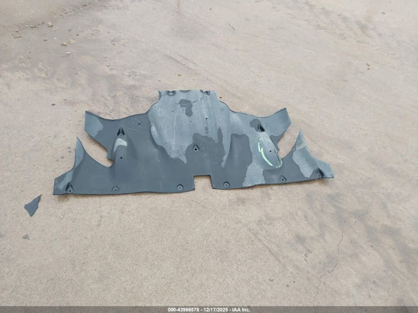 2024 Tesla Model Y Long Range Dual Motor All-Wheel Drive/Rwd VIN: 7SAYGDED7RF045844 Lot: 43966578