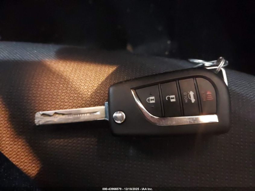 2022 Toyota Corolla Le VIN: 5YFEPMAE3NP292615 Lot: 43966579