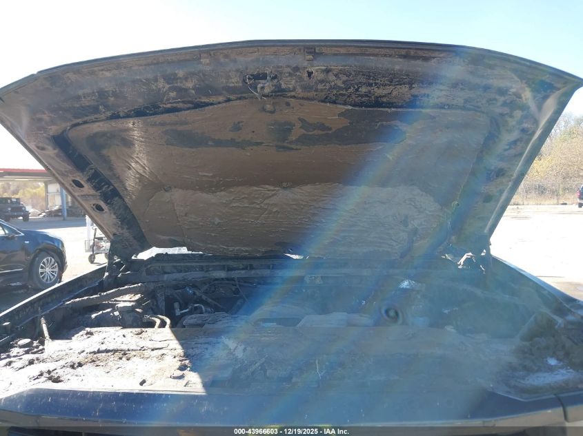 2018 Chevrolet Silverado 1500 2Lt VIN: 3GCUKREC5JG167986 Lot: 43966603