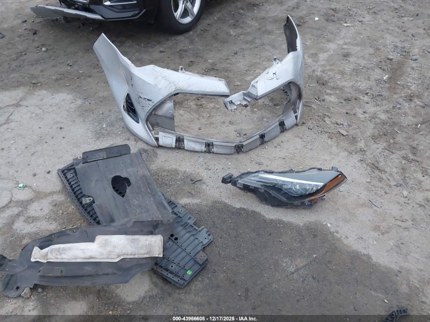 2019 Toyota Corolla Le VIN: 2T1BURHE8KC134684 Lot: 43966608