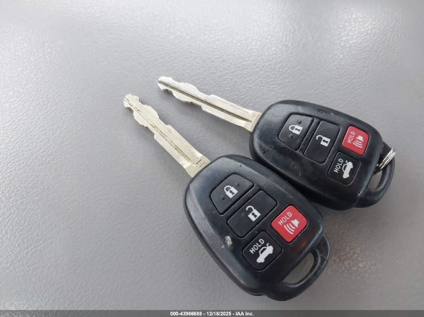 2016 Toyota Camry Le VIN: 4T4BF1FKXGR553796 Lot: 43966688