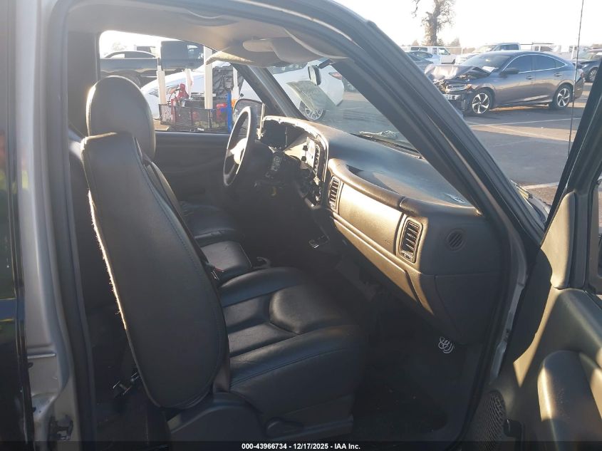 2004 Chevrolet Silverado 2500Hd Work Truck