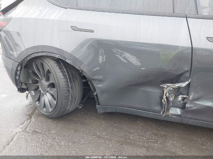 2023 Tesla Model Y Performance Dual Motor All-Wheel Drive VIN: 7SAYGDEF5PF947682 Lot: 43966768