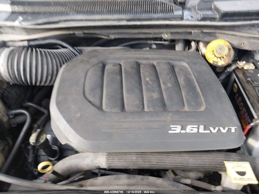 2014 Chrysler Town & Country S VIN: 2C4RC1HG4ER364215 Lot: 43966790