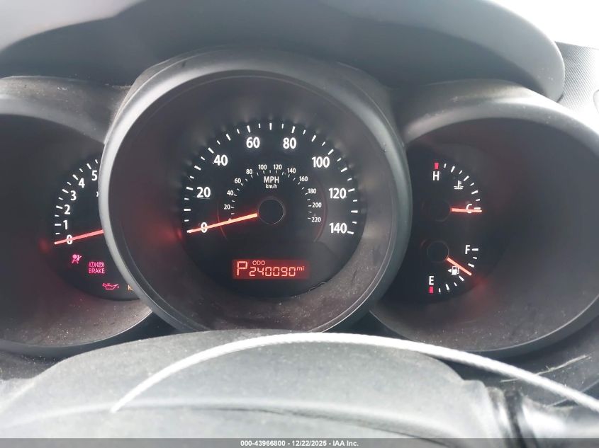 2010 Kia Soul + VIN: KNDJT2A27A7071003 Lot: 43966800