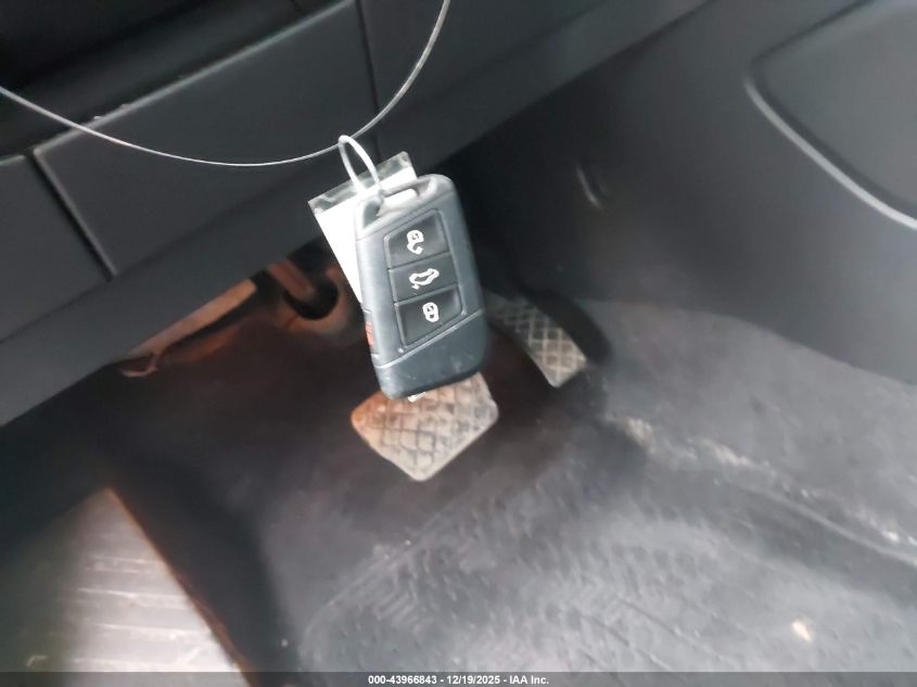 2018 Volkswagen Atlas 3.6L V6 Se VIN: 1V2KR2CA6JC532270 Lot: 43966843