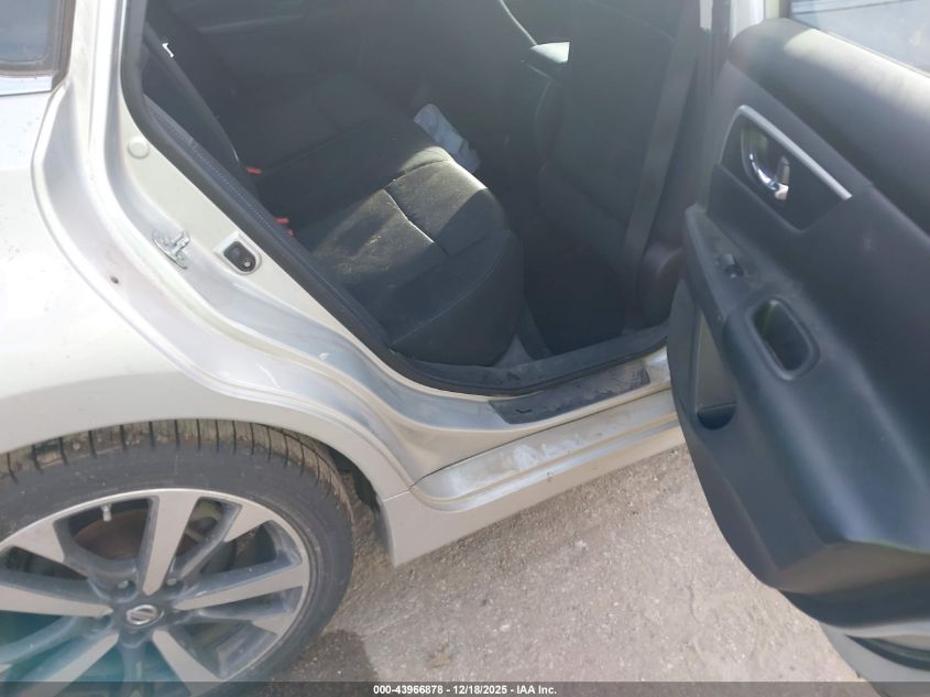 2017 Nissan Altima 2.5 Sr VIN: 1N4AL3AP8HN322222 Lot: 43966878