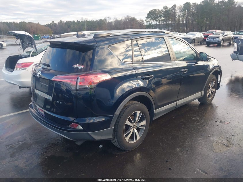 2T3WFREV0HW393989 2017 TOYOTA RAV 4 photo no. 4
