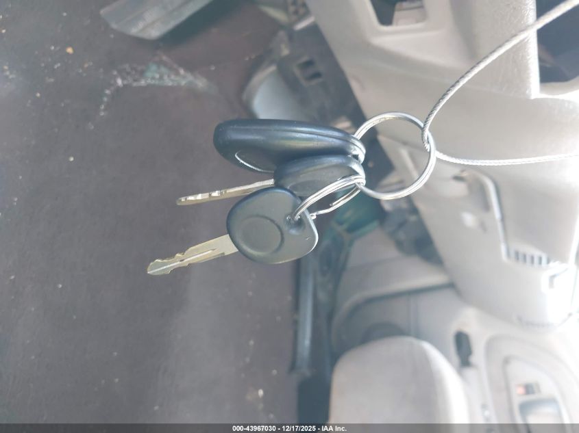 1998 Chevrolet K1500 Fleetside VIN: 1GCEK19R5WR147846 Lot: 43967030