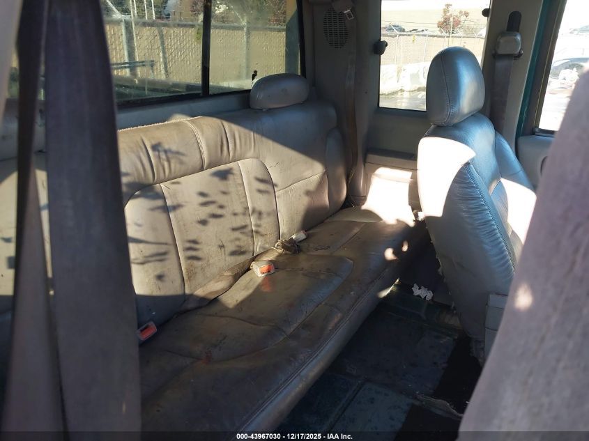 1998 Chevrolet K1500 Fleetside VIN: 1GCEK19R5WR147846 Lot: 43967030