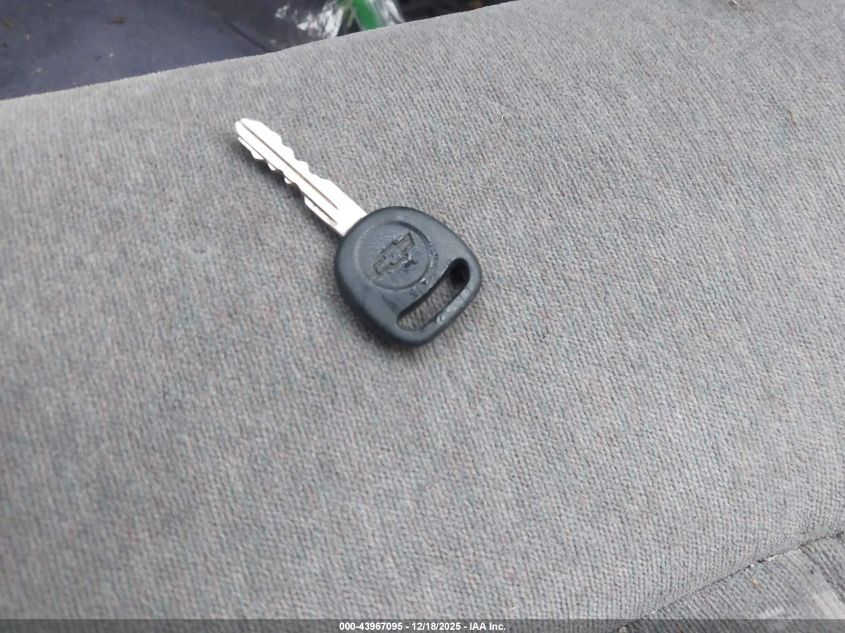 2002 Chevrolet Blazer Ls VIN: 1GNCS13W22K130101 Lot: 43967095