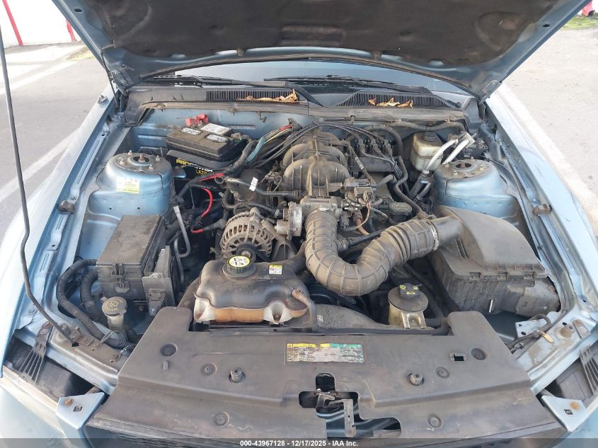 2007 Ford Mustang V6 Deluxe/V6 Premium VIN: 1ZVFT84N175272959 Lot: 43967128