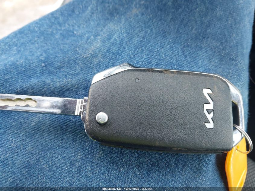 2022 Kia Forte Lxs VIN: 3KPF24AD4NE428083 Lot: 43967140