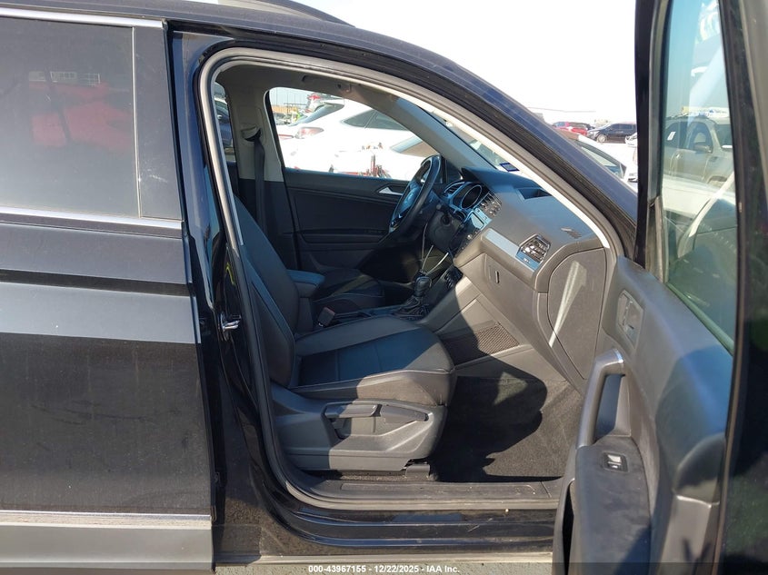 2021 Volkswagen Tiguan 2.0T Se/2.0T Se R-Line Black/2.0T Sel