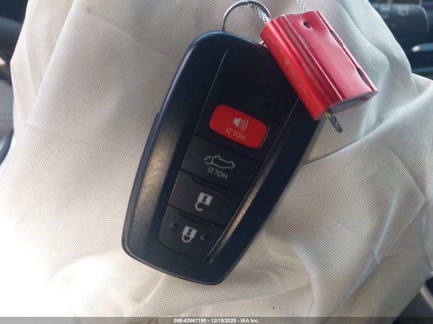 2022 Toyota Highlander Xle VIN: 5TDGZRBH9NS235657 Lot: 43967190