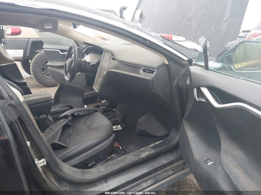 2013 Tesla Model S Performance VIN: 5YJSA1CPXDFP06646 Lot: 43967209