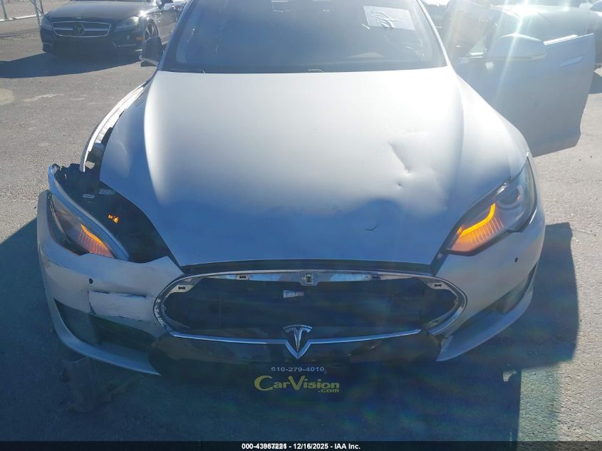 2016 Tesla Model S 60/70/75/85 VIN: 5YJSA1E14GF133952 Lot: 43967221