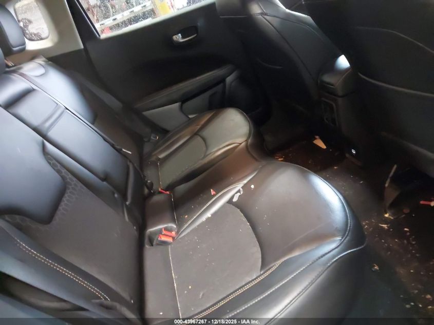 2020 Jeep Compass Latitude 4X4 VIN: 3C4NJDBB4LT104653 Lot: 43967267