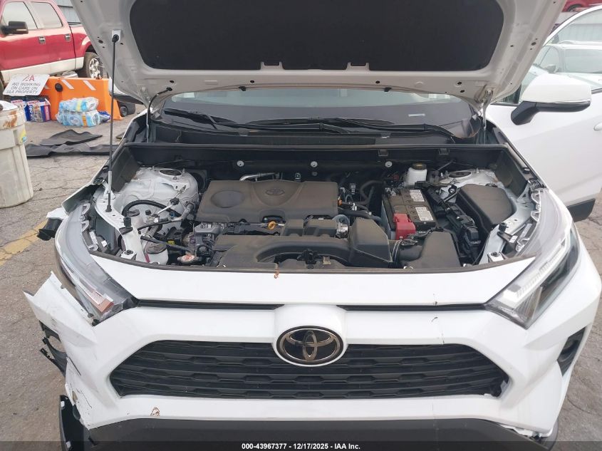 2024 Toyota Rav4 Xle VIN: 2T3W1RFV0RW360702 Lot: 43967377