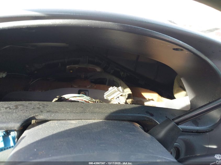 2001 Toyota Tundra Sr5 V8 VIN: 5TBRT34121S159208 Lot: 43967387