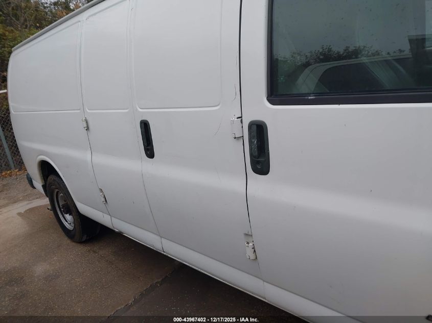 2000 Chevrolet Express VIN: 1GCHG39R2Y1218111 Lot: 43967402