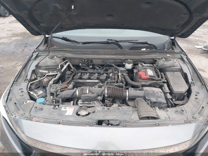 2018 Honda Accord Sport VIN: 1HGCV1F3XJA063643 Lot: 43967497