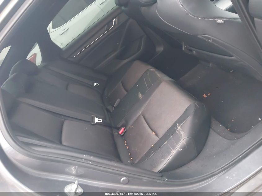 2018 Honda Accord Sport VIN: 1HGCV1F3XJA063643 Lot: 43967497