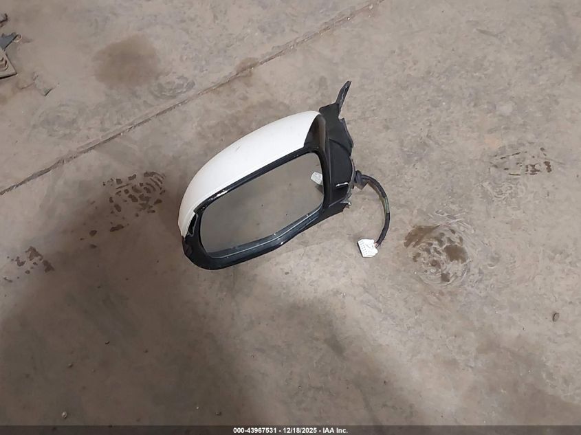 2017 Honda Pilot Touring VIN: 5FNYF6H97HB032867 Lot: 43967531