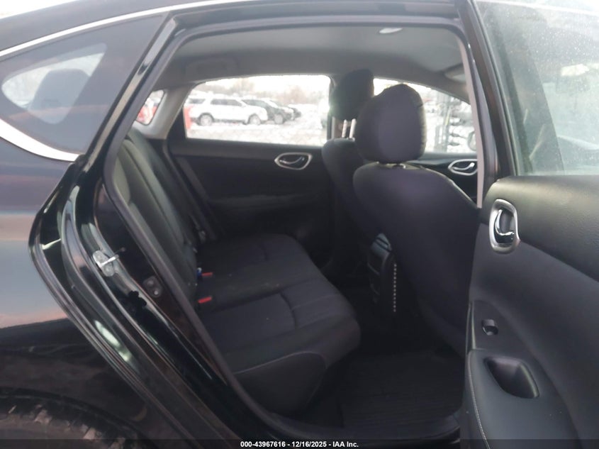 VIN 3N1AB7APXJL621692 2018 NISSAN SENTRA SV