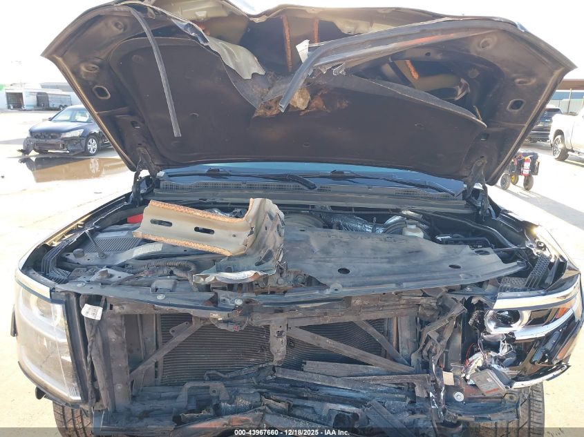 2018 Chevrolet Suburban Premier VIN: 1GNSCJKC3JR218645 Lot: 43967660