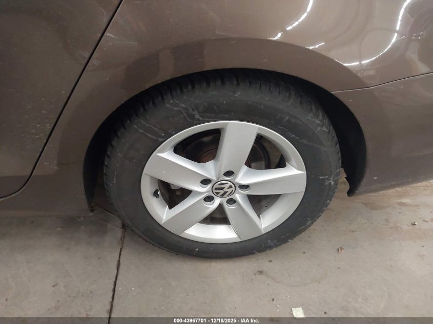 2013 Volkswagen Jetta 2.0L Tdi VIN: 3VWLL7AJ7DM209420 Lot: 43967701