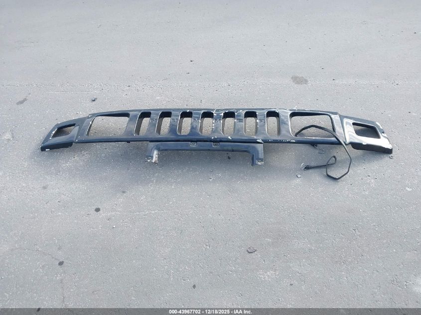 2004 Hummer H2 VIN: 5GRGN23U74H110401 Lot: 43967702