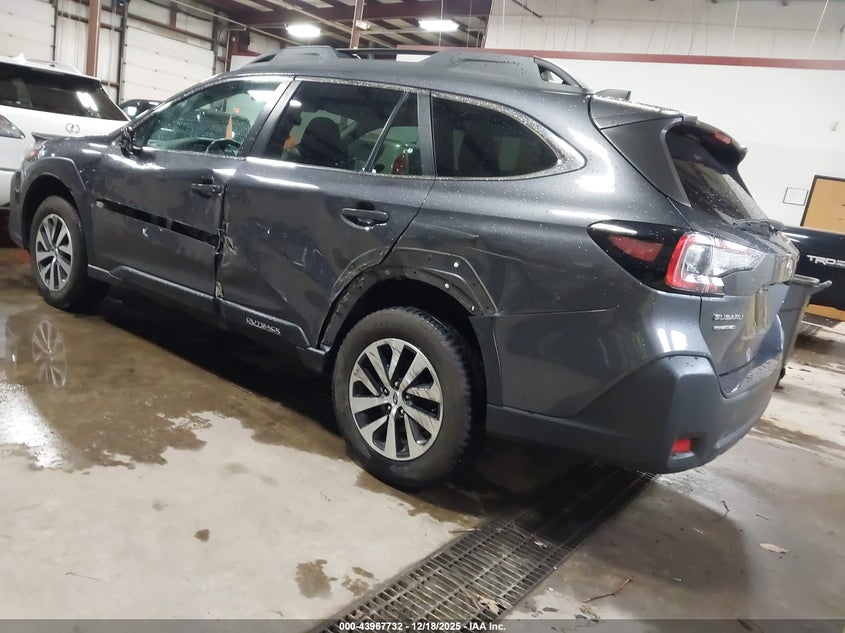 2023 Subaru Outback Premium