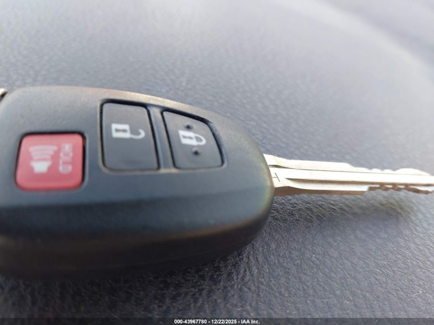 2015 Toyota Rav4 Le VIN: JTMZFREV6FJ031237 Lot: 43967780