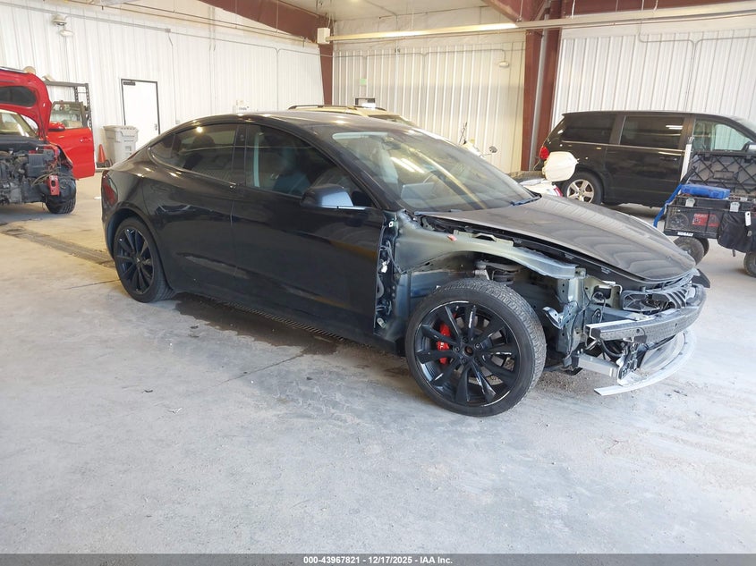 2018 Tesla Model 3 Long Range/Performance