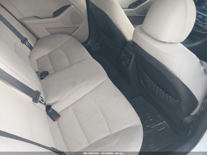 2014 Kia Optima Hybrid Lx VIN: KNAGM4AD6E5076633 Lot: 43967828