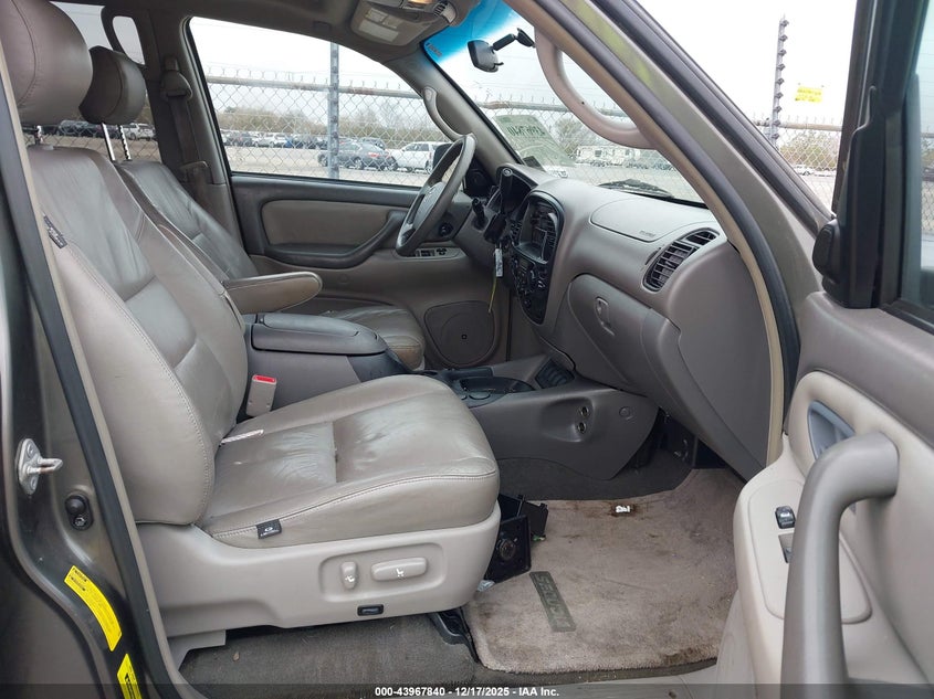 2005 Toyota Sequoia Sr5 V8