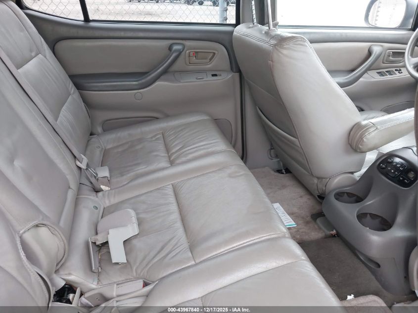 2005 Toyota Sequoia Sr5 V8 VIN: 5TDZT34AX5S241264 Lot: 43967840