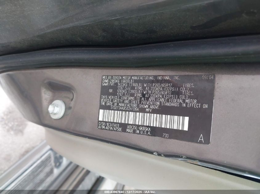 2005 Toyota Sequoia Sr5 V8 VIN: 5TDZT34AX5S241264 Lot: 43967840