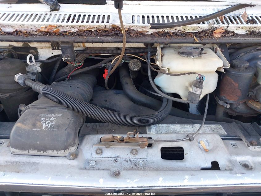 1992 Chevrolet G20 VIN: 1GBEG25Z6N7116083 Lot: 43967856